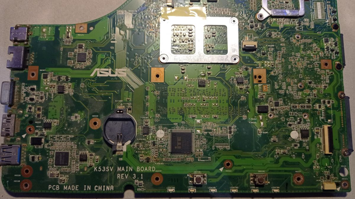 serwisowany laptop asus